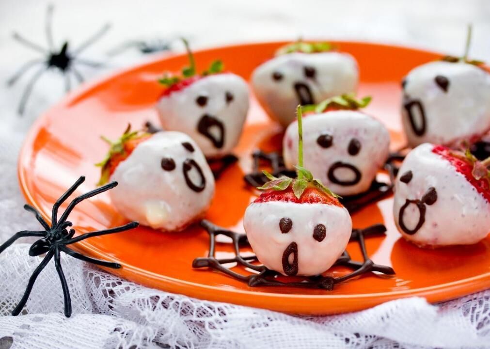 Strawberry Ghosts